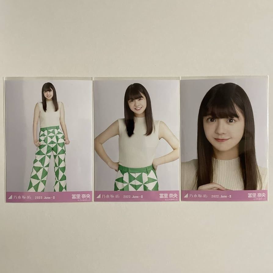 乃木坂46 ノースリニット Amazon.co.jp: 乃木坂46 川﨑桜 ノースリーブニット 生写真